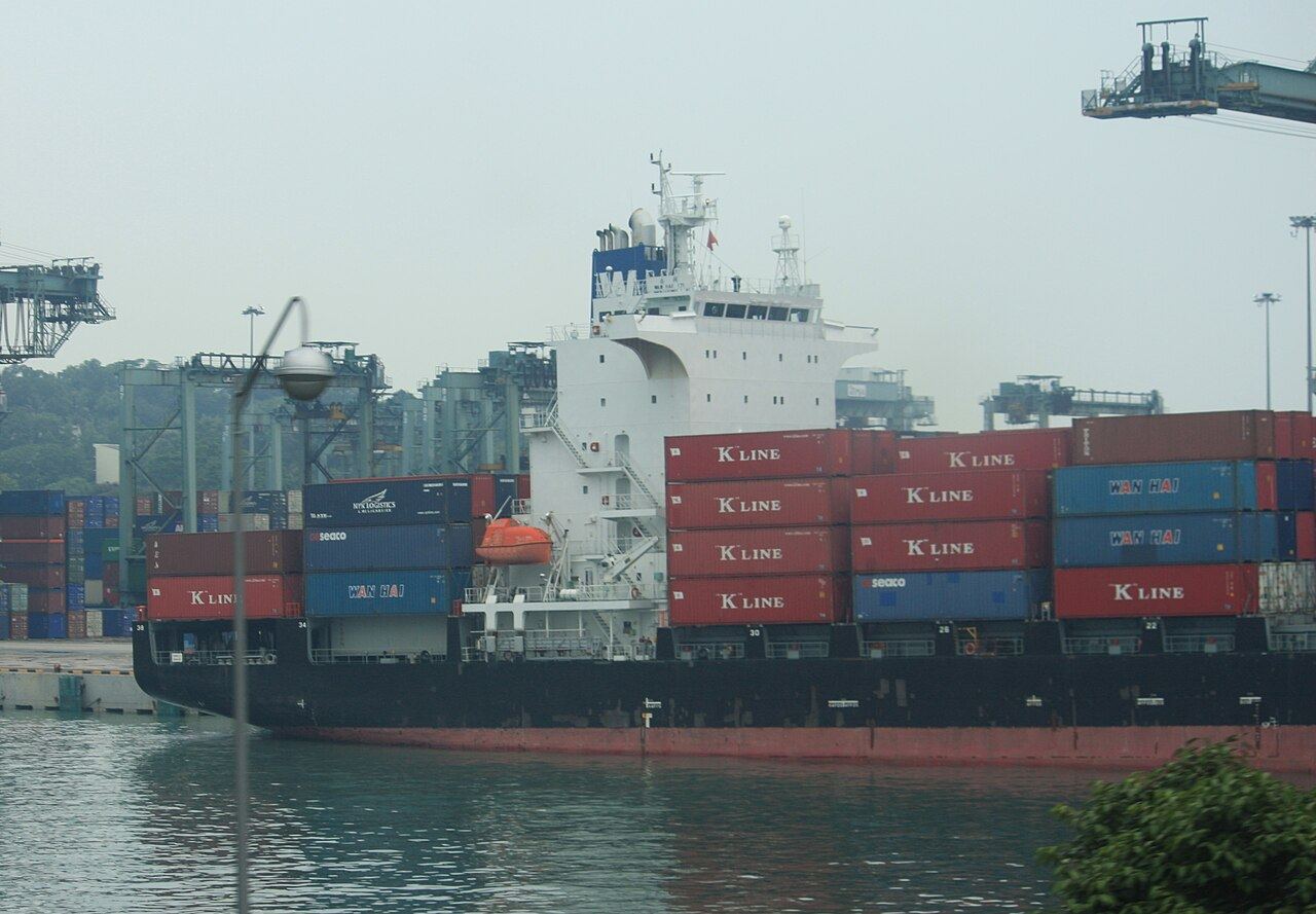 "WAN HAI 171" IMO- 9380257 - CONTAINER SHIP 16488 tons (13184286674)