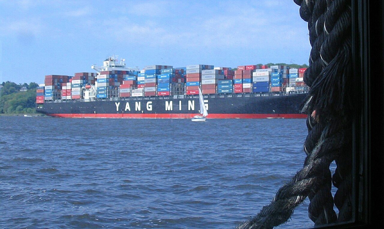 Yang Ming container ship
